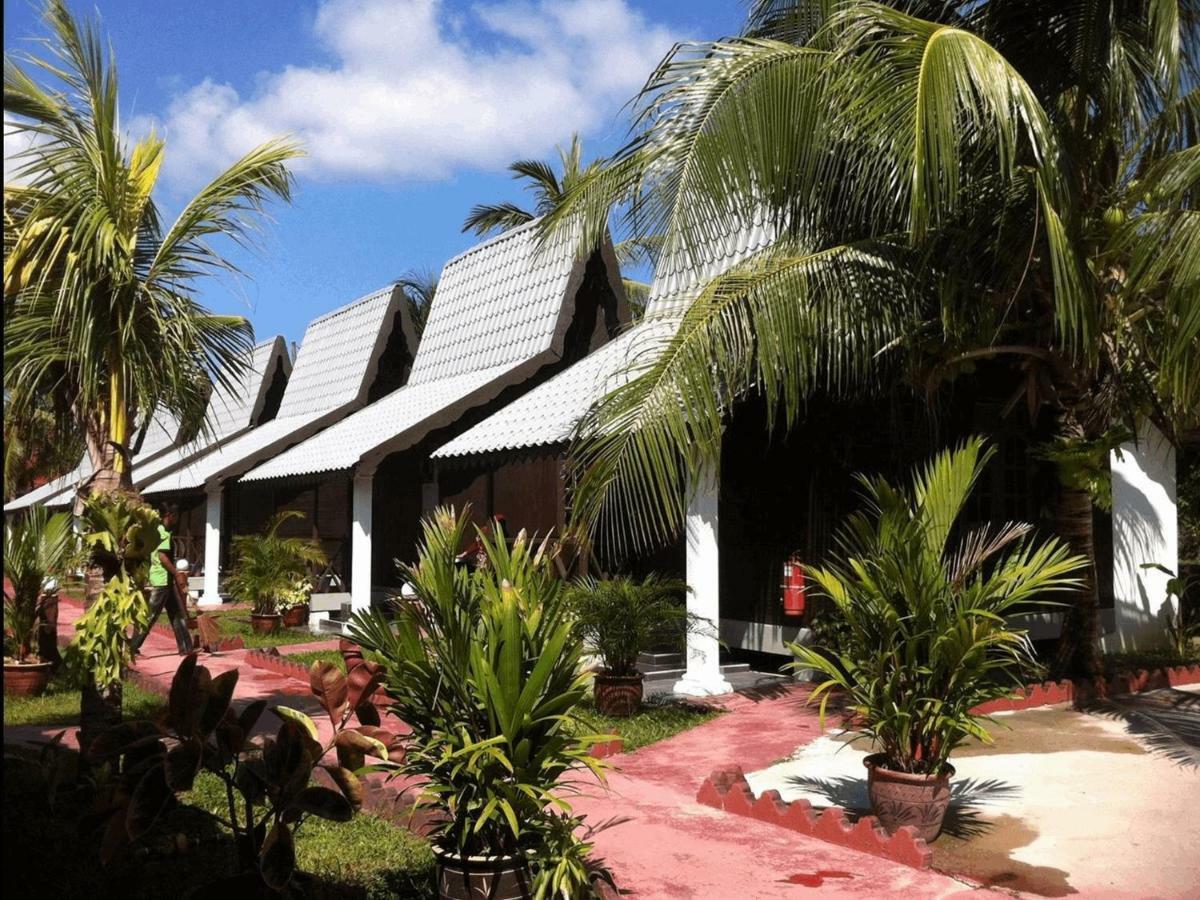 Rasa Senang Villa -Islam Guest Only Pantai Cenang  Εξωτερικό φωτογραφία