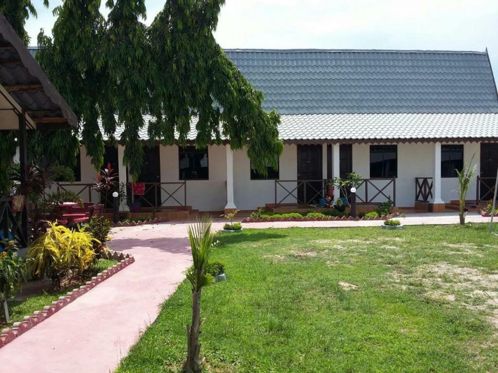 Rasa Senang Villa -Islam Guest Only Pantai Cenang  Εξωτερικό φωτογραφία